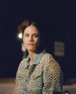 midnight-charm:   Missy Rayder photographed by  Alice Rosati