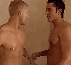 victorray2020:Romantic and hot. 