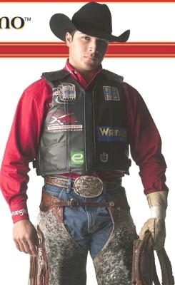 phd-bullrider:  Brazilian bullriders have big thick dongs that