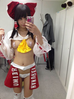 cosplayeverywhere:  The Touhou Project (東方Project) ~ Reimu