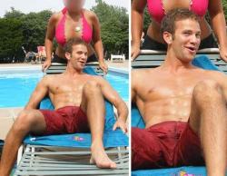 Aaron Schock shirtless (source)