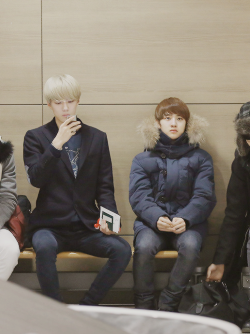 luhan-s:  Height difference even when sitting down. 