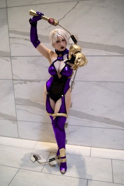 cosplay-and-costumes:  Ivy Valentine from Soul Calibur IV Source: http://links.tusfil.es/23