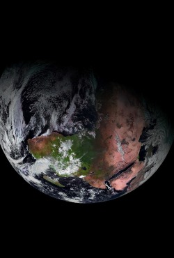 0ce4n-g0d:  First image from operational Meteosat-10 by EUMETSAT on