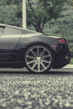 johnny-escobar:  Audi R8 