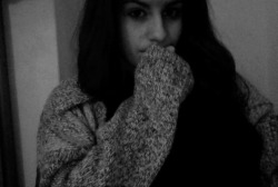 nic0tine-kisses:  wales is having really scary high winds so