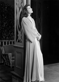 katharinehepburn:  Katharine Hepburn in the stage production