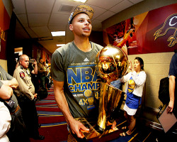 celebritiesofcolor:  Stephen Curry #30 of the Golden State Warriors