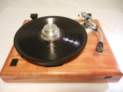 Maxed Out Cherry AR ES-1 Turntable, SME 3009 Series II Arm  http://www.vinylnirvana.com/vintage-turntables-for-sale/loaded-cherry-ar-es-1-turntable-w-sme-3009-tonearm/