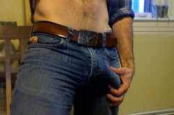 housewifesecrets:  asleepylioness:   Denim can sometimes be revealing.