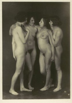 nudiarist:  Frantisek Drtikol Four Nude Young Women, Czechoslovakia,