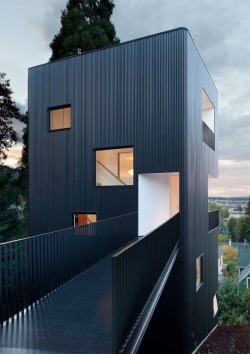 prefabnsmallhomes:  Tower House, Portland, Oregon by Benjamin