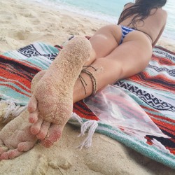loiony:  I like this photo very much  Love this picture.  Sand