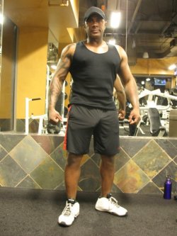 luvfreeballing:JC Carter bulge at the gym….thanks for the pic