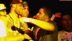 fyeahchampagnepapi:  Drake celebrating Miami Heat’s 2013 NBA