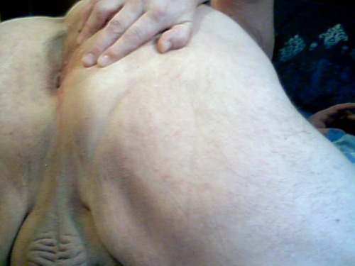 kleenanshaved469:  I get sooo turned on by your blogs, I have to join in!! I hope someone finds me a turn on!!  I think it’s more like how could someone not?