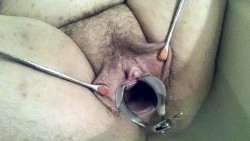 gynoftm:  Making sure the insides of my hole are nice and clean