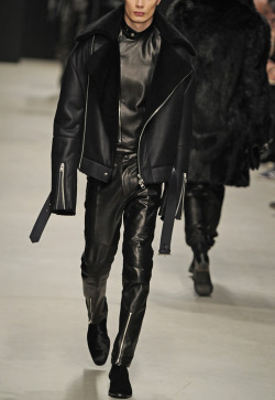 vidlamode:  Juun J Homme Fall 2014 | PFW 