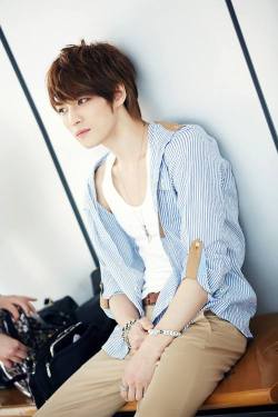 kpopthighsandtushes:  fucking whatever, jaejoong.