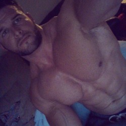 Muscle Selfies