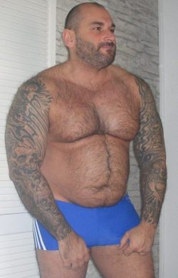 bearluvr2479:  woofproject:  gw-1962:  Daddy!!    Daddies, Bears,