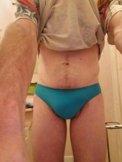 I am a sub male and a crossdresser and a virgin.i want to be