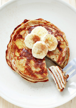 fullcravings:  Healthy 3-Ingredient Pancakes 