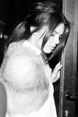senyahearts:  Kendall Jenner - Street Style, Paris (25/01/2015)