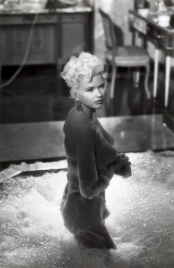 visualobscurity:  Jayne Mansfield  Law and order