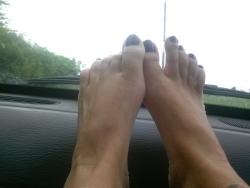 Love her feet on the dash