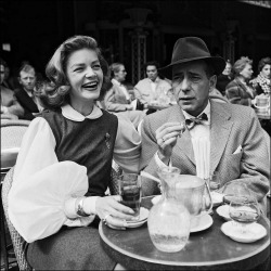 fuckyesoldhollywood:  Humphrey Bogart and Lauren Bacall 