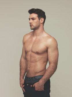 shirtlifting:    Ben Foden