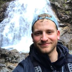 dyllard:Gushing snowmelt waterfalls on today’s hike made for