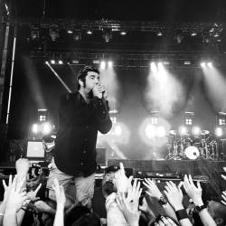 theprocesstheory:  Deftones are crazy live!