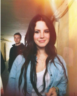 born-to-adore-lana:  babyyy