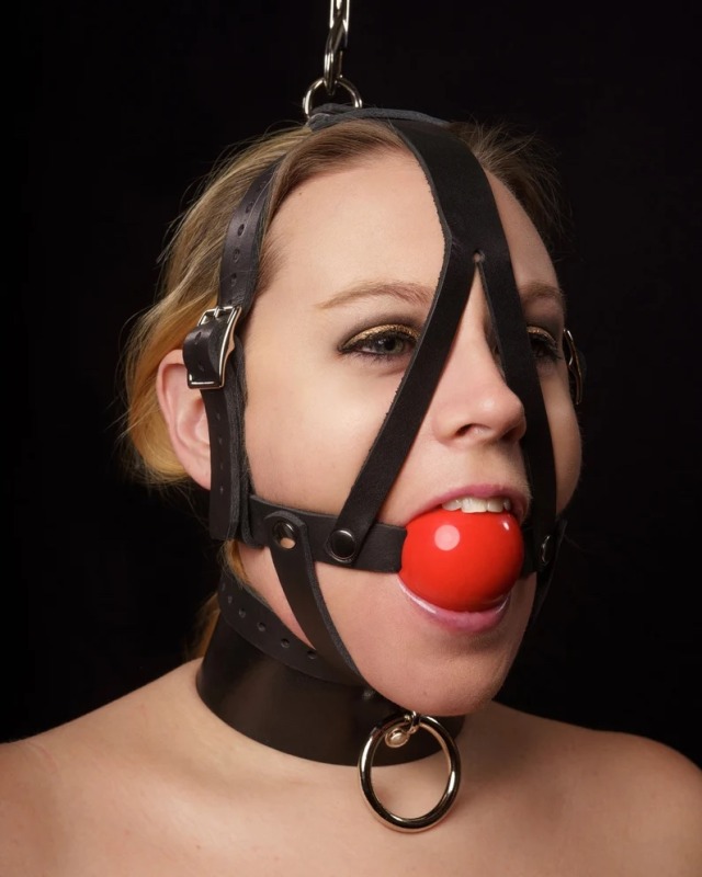 ilikeballgaggedgirls:Those wearing it will KNOW that they are