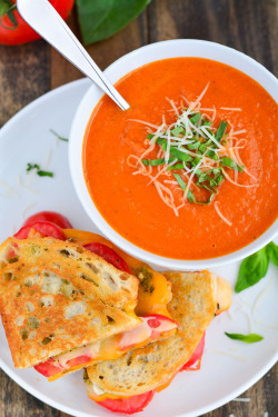 delicious-food-porn:  Tomato Basil Soup + Grilled Cheese Sandwich