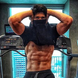 guts-and-uppercuts:  Turns out Iko Uwais is pretty ripped.