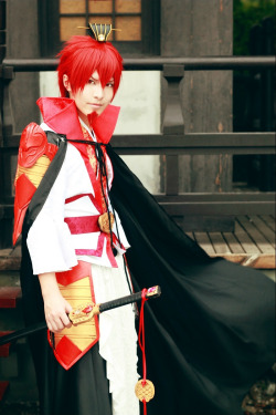 zmfgwtfbbqhax:  ina_喵 as Ren Hakuei Baozi as Ren Kouen 