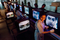 indoafrican:  Steve McCurryINDIA. Bangalore. 1996. 