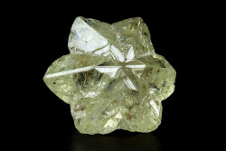 mineralists:  Chrysoberyl from Governador, Brazil