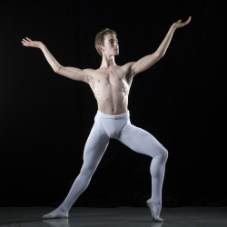 male-ballet:  I don’t know point, in ballet