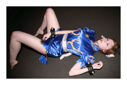 dracus87:  street fighter - increible cosplay de chun li, por