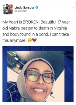ben-v99:  weavemama:  Nabra, 17 years old, was walking to a mosque