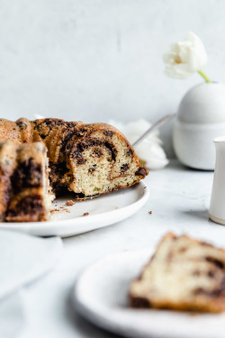 foodffs:  Cinnamon Chocolate Chip Coffee CakeFollow for recipesIs