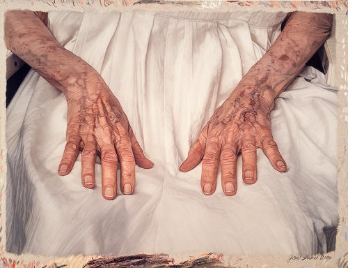 unsubconscious:  Jane Lund (USA, b.1939) My Mother’s Hands,