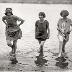 back-then:Swimsuits  1924