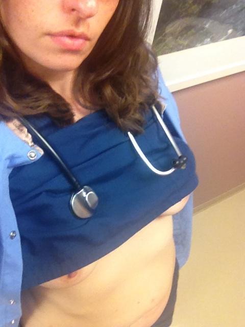 sexonshift:  #submission #sexynurse #scrubs #onoff  What a great way to start my Friday. .. Very sexy submission  keep them coming please..ðŸ˜Š