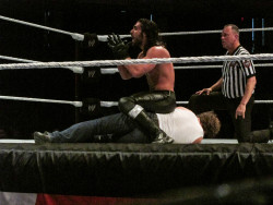 rwfan11:  Looks like Seth found a comfy bean bag…well…..