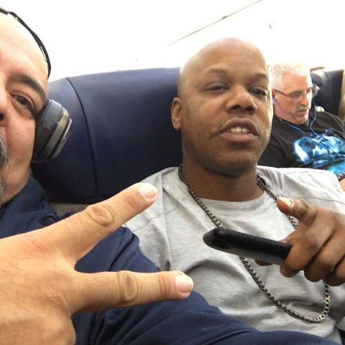 I look retarded but that’s what happens when you meet a legend!!!! Cool as fuck!!!  @tooshort  @tooshort  @tooshort  @tooshort  (at William P. Hobby Airport)